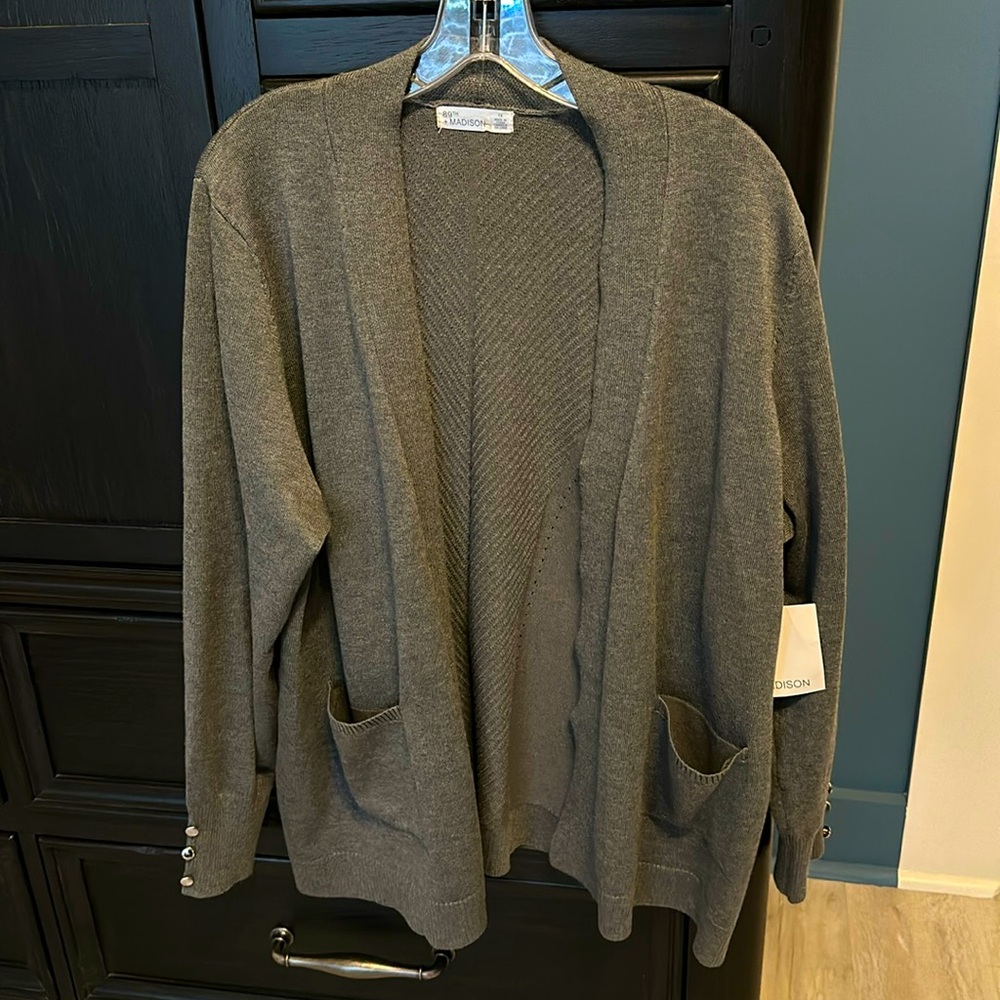 89th & Madison grey cardigan, size 1x NWT